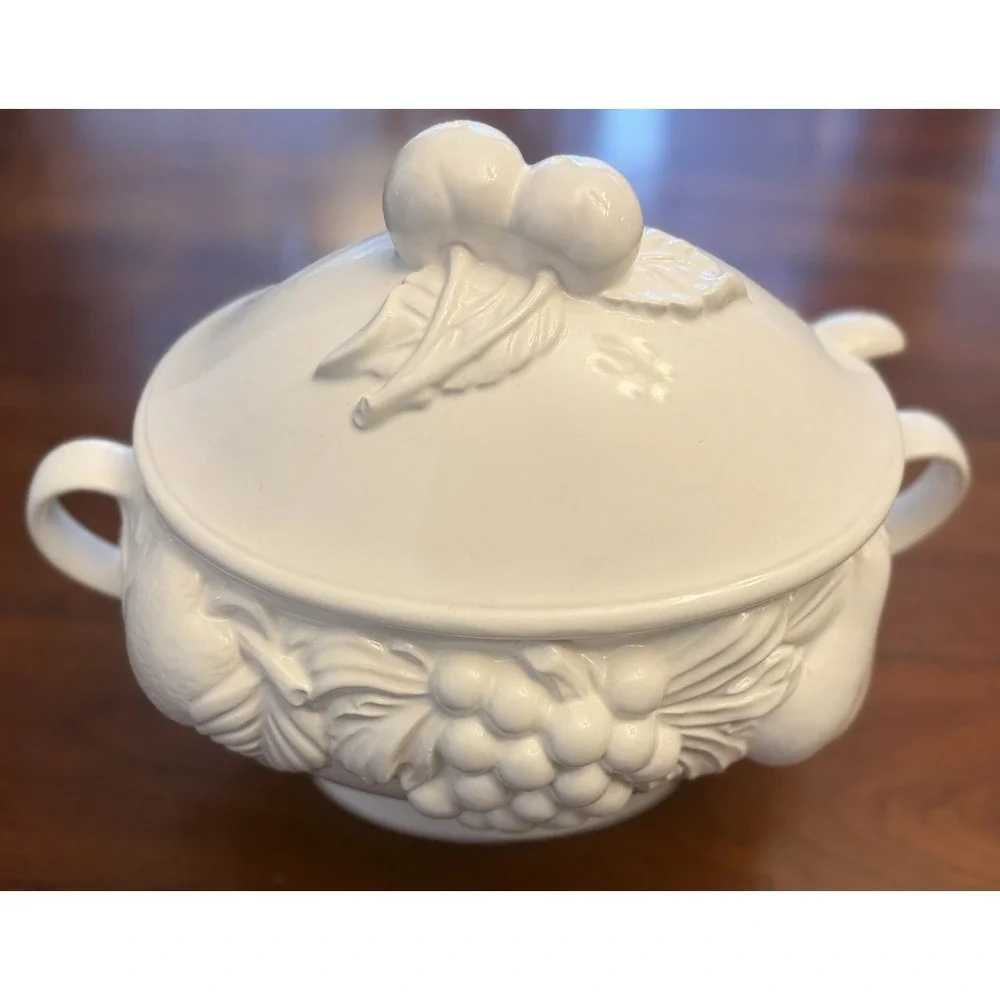 Vintage White Ceramic Soup Tureen 3 Piece Set Lid Ladle Embossed Fruit Japan